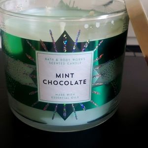 Bath and Body Works 3 Wick Candle 14.5 oz Mint Chocolate